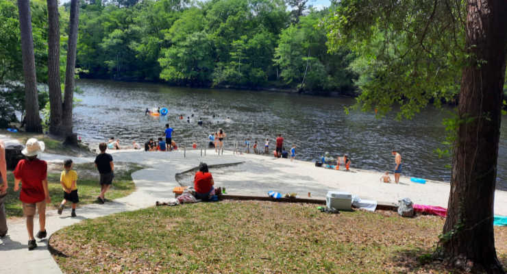 Kayak launch and beach at Givhans Ferry