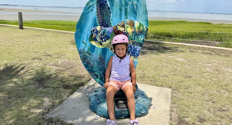 Pickett Park greenway at Pitt Street Bridge in Mount Pleasant SC with Cove Inlet views